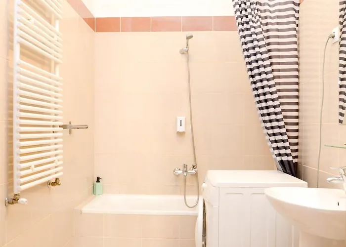 Apartment Gozsdu Haven Gem 3br W Nightlife Nearby