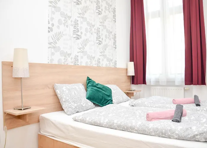 Apartamento Gozsdu Haven Gem 3br W Nightlife Nearby