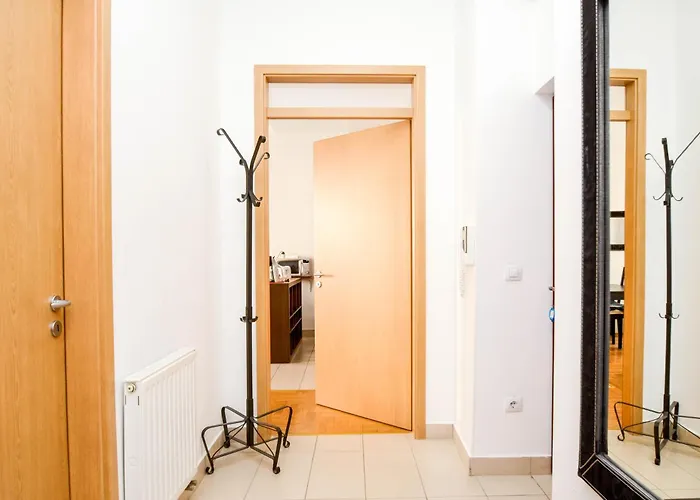 Gozsdu Haven Gem 3br W Nightlife Nearby 公寓